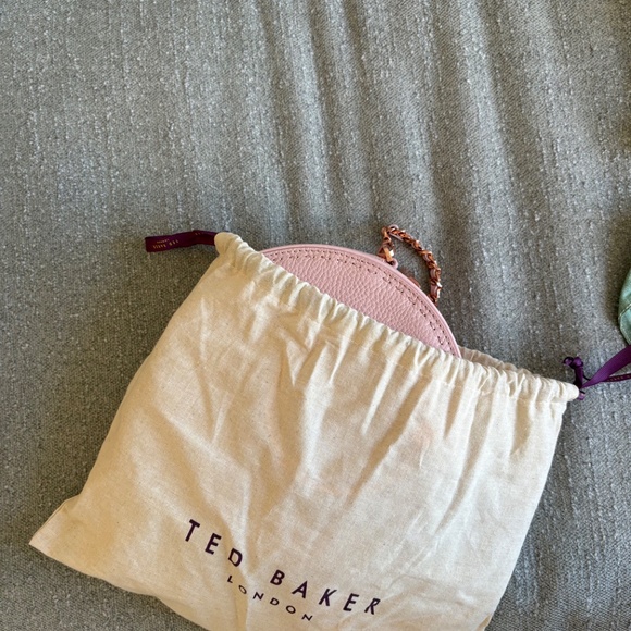Ted Baker Pink Circle Bag NEW!! - Picture 3 of 4